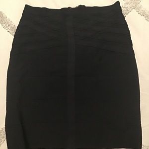 Mini black body con skirt
